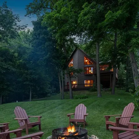 Loonstar Lodge